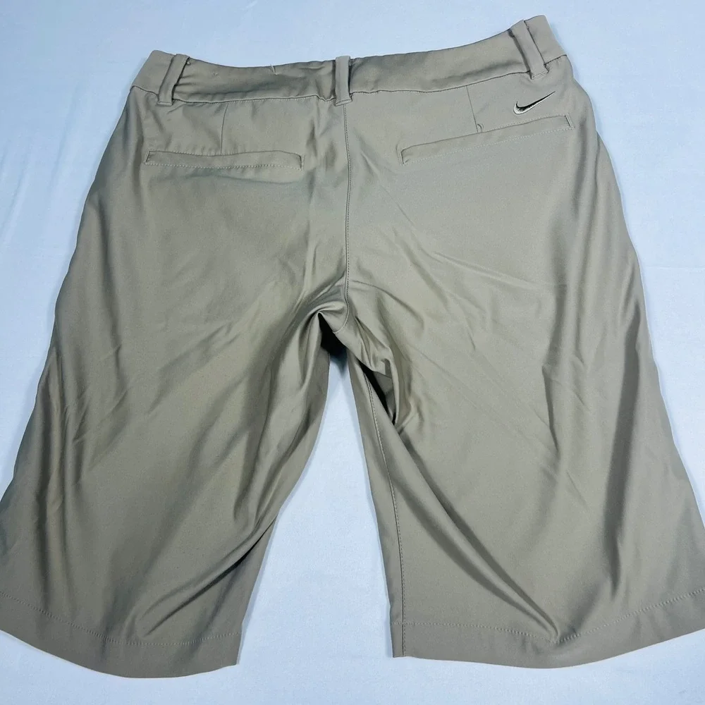 Nike Golf Dri-FIT Khaki Tan Performance Shorts‎ Womens Size 2 589233-234
